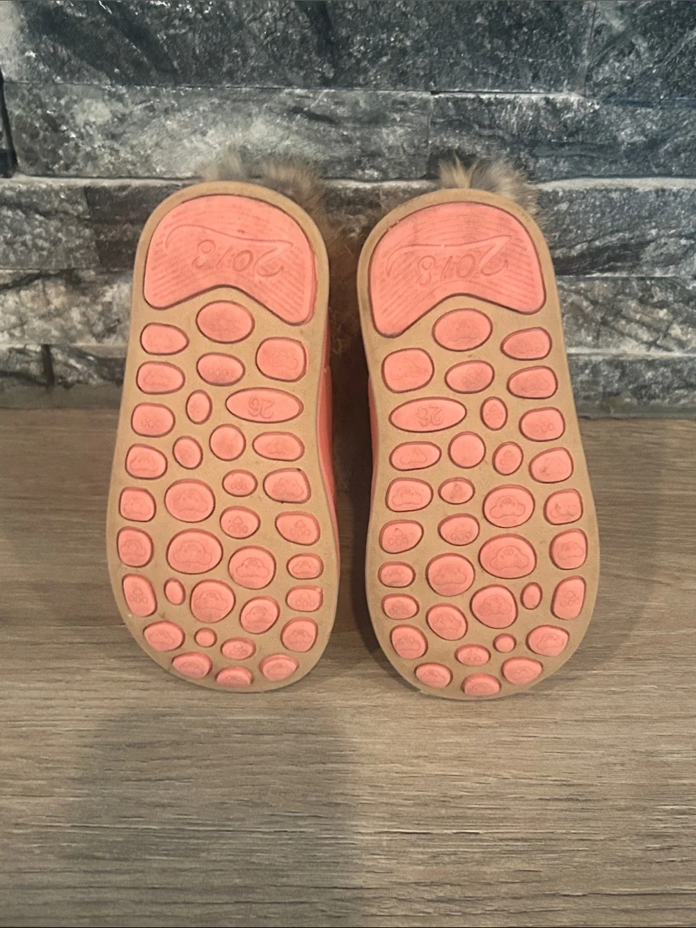 “2018” Toddler Girls Metallic Pink Faux Fur Winter Boots Size 26 (9.5 US)